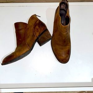 Tan leather ankle boots - Born Shoes